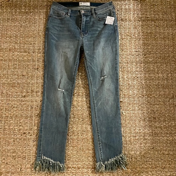 Free People Denim - NWT Free People Great Heights Skinny Jeans Frayed hem and distressing 27